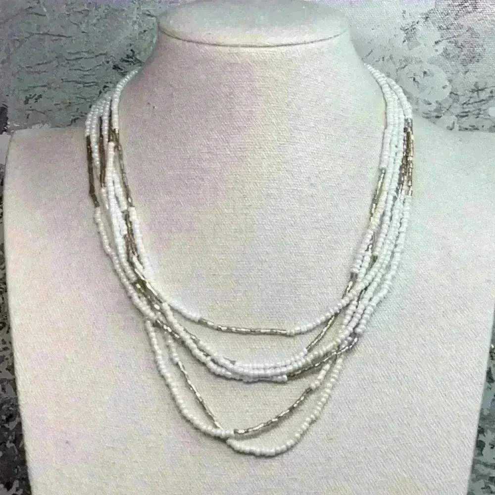 Vintage Glass White and Gold Seed Bead Necklace